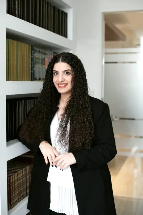 Marita Parouti, Advocate – Legal Consultant