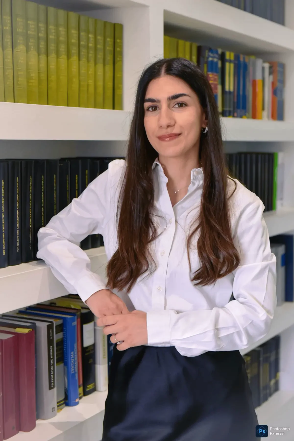 Mary Nicolaides, Advocate – Legal Consultant
